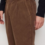 Chino Oak Corduroy coffee brown von recolution