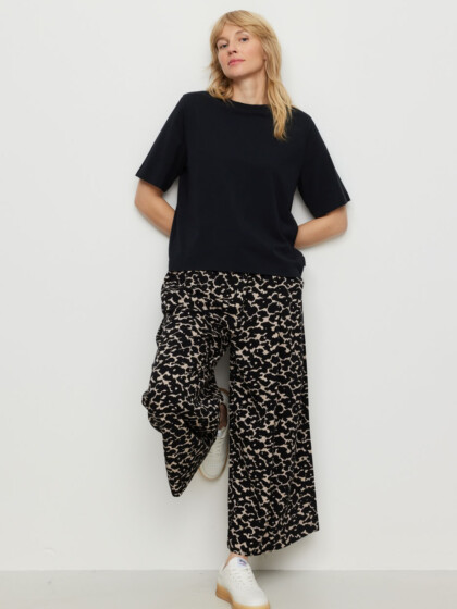Hose Sequoia Clouds black von recolution