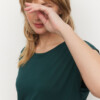 T-Shirt Mithila deep green von recolution